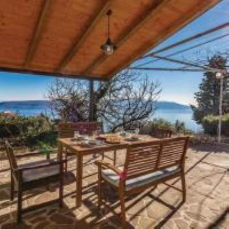 Holiday Home Sea View Brseč エクステリア 写真