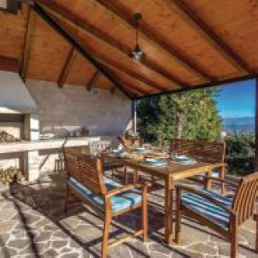 Holiday Home Sea View Brseč エクステリア 写真