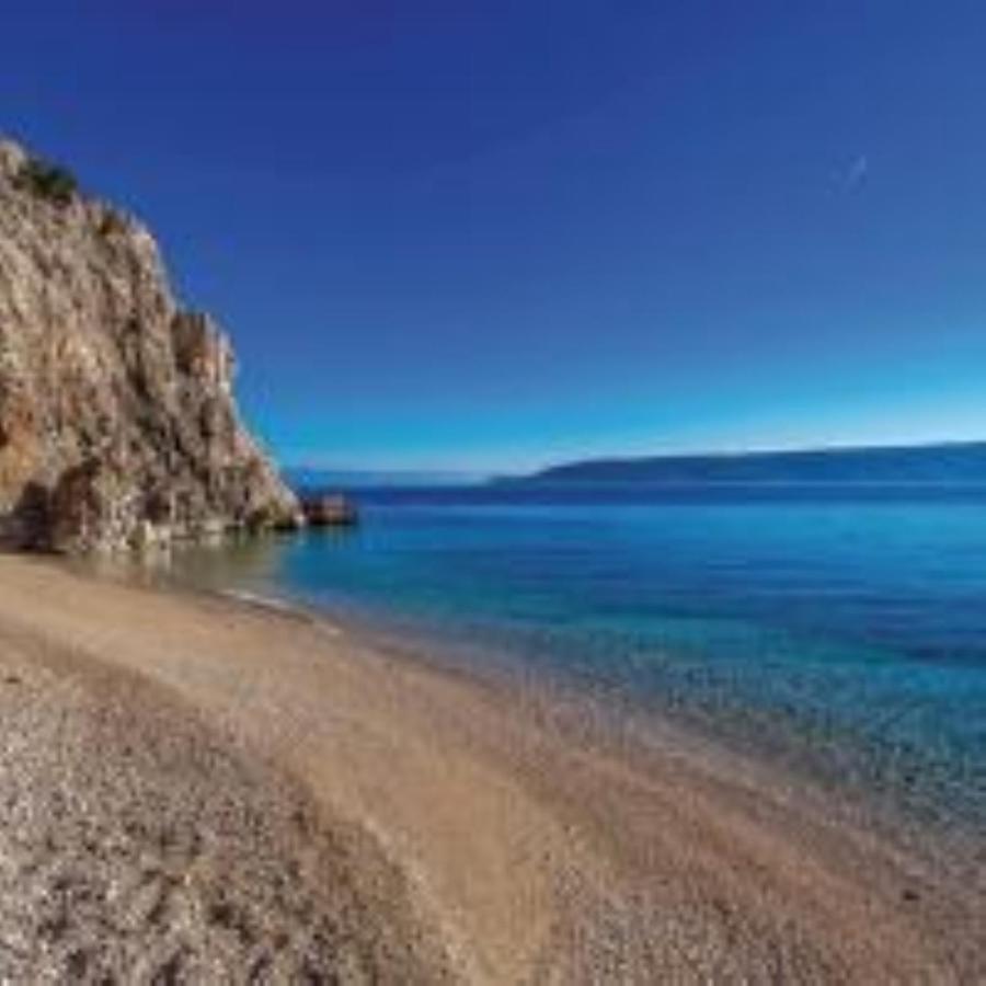Holiday Home Sea View Brseč エクステリア 写真